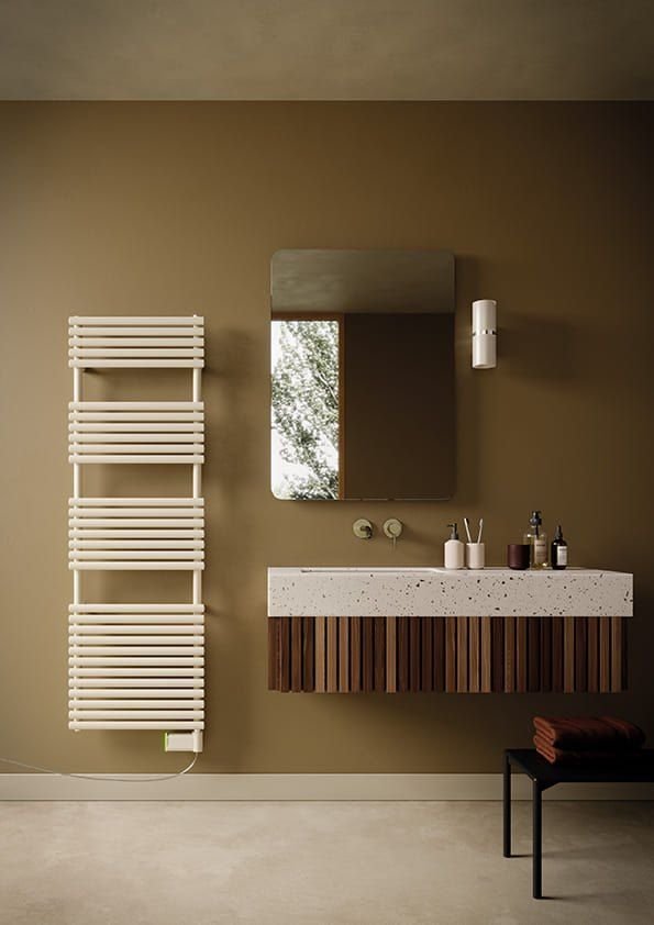 Ellipsis 30_B Electric Towel Warmer