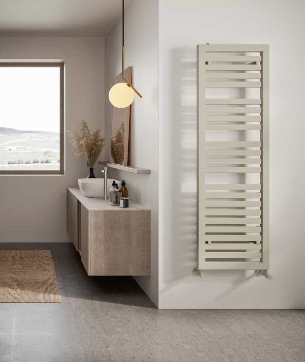 Oddo Towel Warmer